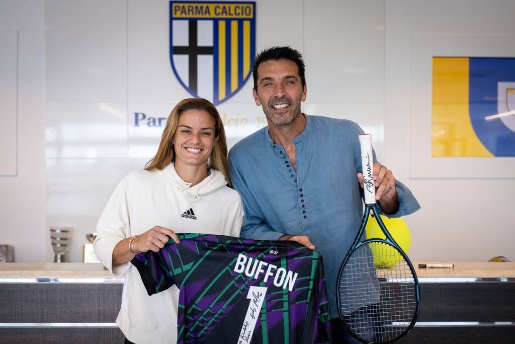 Μαρία Σάκκαρη: Η ιδιαίτερη συνομιλία με τον Μπουφόν στην Πάρμα - Συνάντησε και τον Ζαγαρίτη (pics)