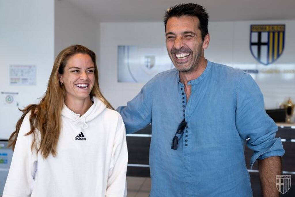 Μαρία Σάκκαρη: Η ιδιαίτερη συνομιλία με τον Μπουφόν στην Πάρμα - Συνάντησε και τον Ζαγαρίτη (pics)