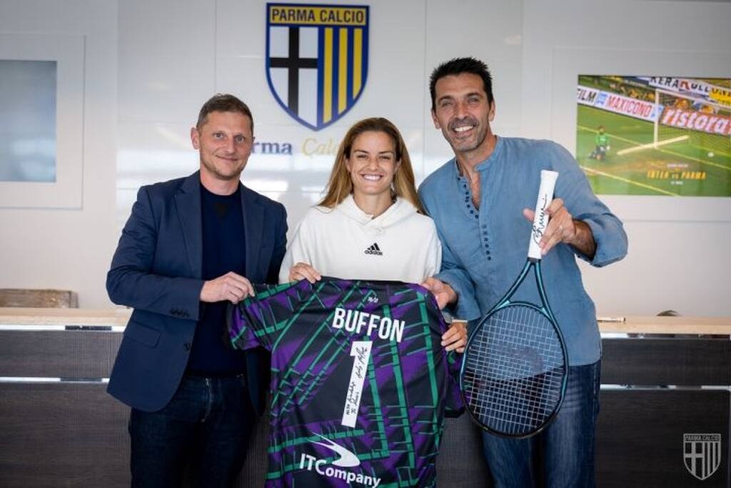 Μαρία Σάκκαρη: Η ιδιαίτερη συνομιλία με τον Μπουφόν στην Πάρμα - Συνάντησε και τον Ζαγαρίτη (pics)