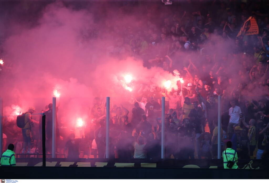 ΑΕΚ: Πανικός στην ΟPAP Arena - Απίστευτη ατμόσφαιρα στις εξέδρες (photos+video)