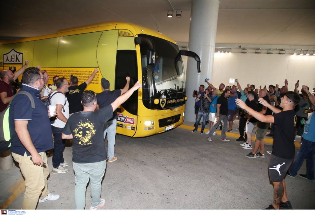 AEK: Πανικός στην OPAP Arena - Με κόσμο στις εξέδρες η πρώτη ιστορική προπόνηση