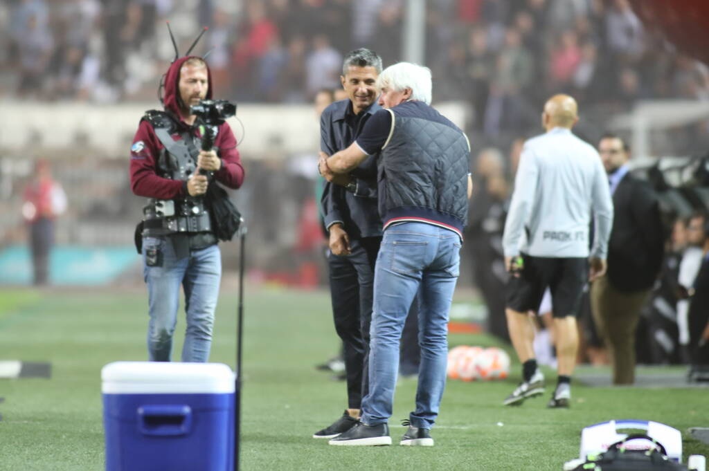 ΠΑΟΚ-Παναθηναϊκός: Θερμή χειραψία Λουτσέσκου-Γιοβάνοβιτς (Photos)