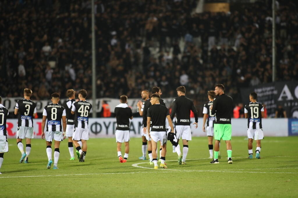 ΠΑΟΚ-Παναθηναϊκός: Αποδοκιμάστηκαν παίκτες και Λουτσέσκου στην Τούμπα (photos)