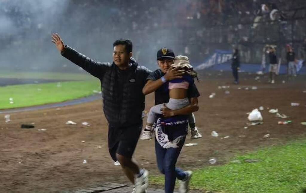 Ινδονησία: Στους 127 οι νεκροί από τα σοβαρά επεισόδια - Προσοχή σκληρές εικόνες (photos+videos)