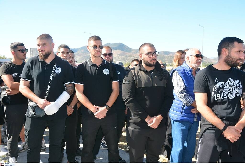 ΠΑΟΚ: Τίμησε τα θύματα των Τεμπών (photos)