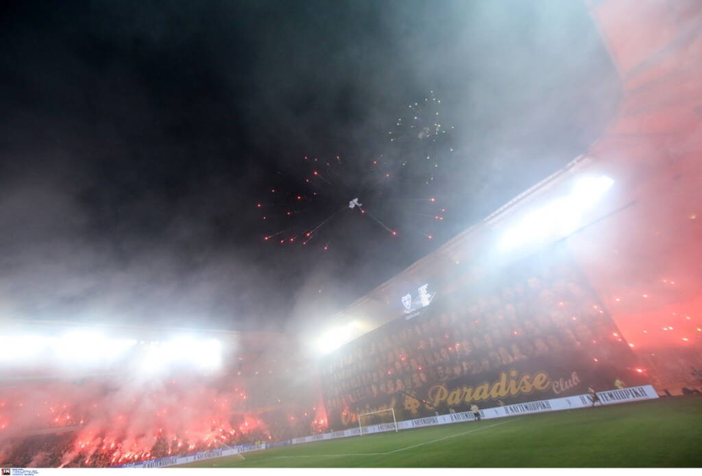 ΑΕΚ-Ιωνικός: Έγινε η νύχτα μέρα στην OPAP Arena - Συγκλονιστικό πανό, μαγική ατμόσφαιρα (photos)