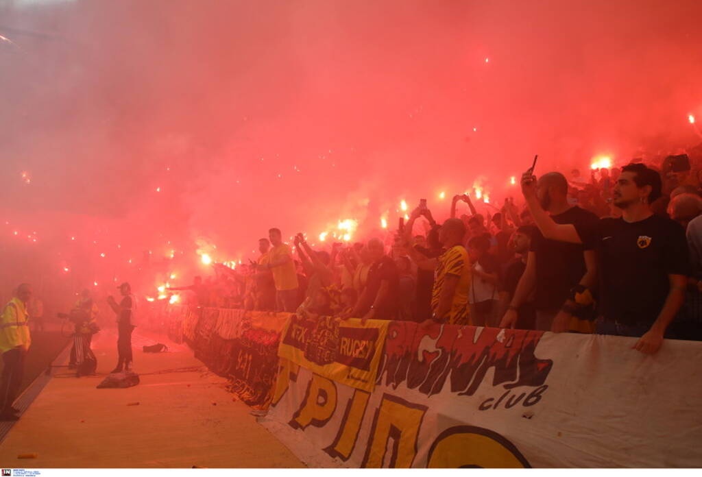 ΑΕΚ-Ιωνικός: Έγινε η νύχτα μέρα στην OPAP Arena - Συγκλονιστικό πανό, μαγική ατμόσφαιρα (photos)