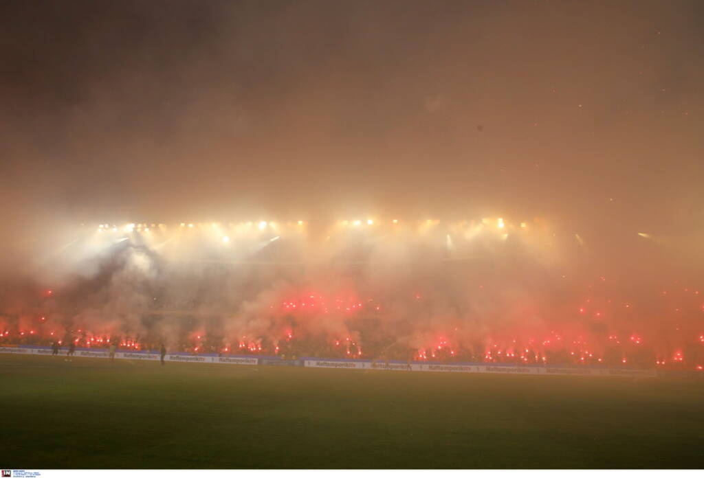 ΑΕΚ-Ιωνικός: Έγινε η νύχτα μέρα στην OPAP Arena - Συγκλονιστικό πανό, μαγική ατμόσφαιρα (photos)