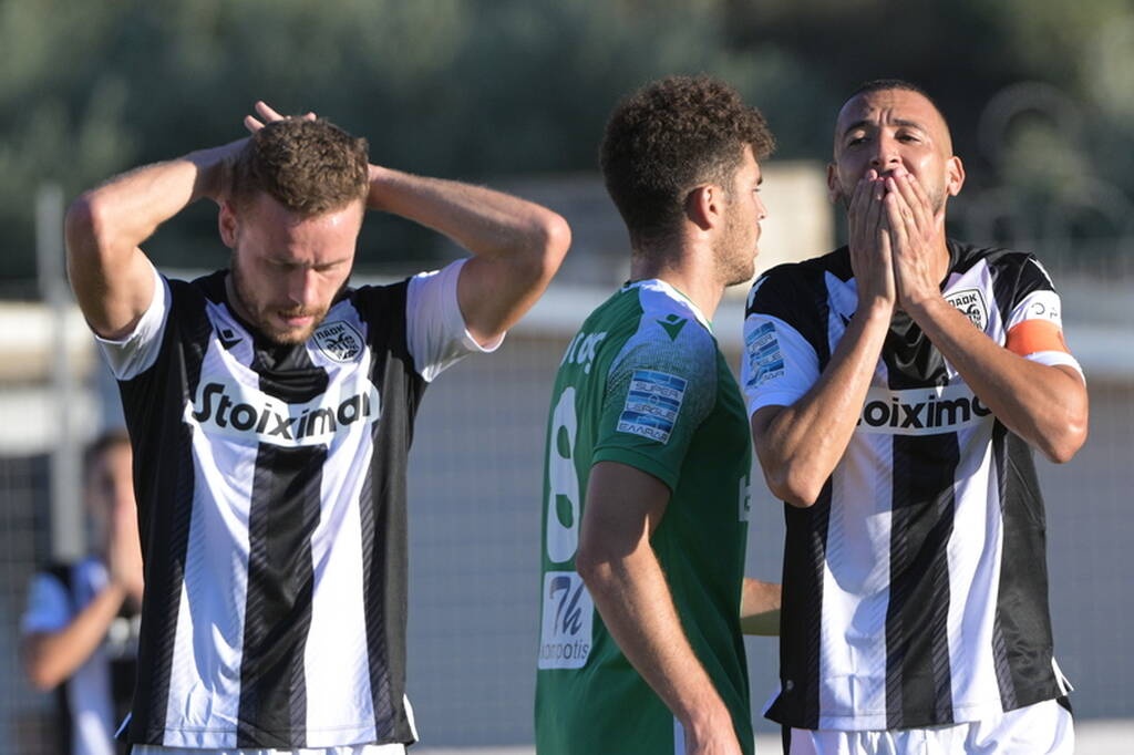 Λεβαδειακός-ΠΑΟΚ: Ξέσπασε ξανά ο κόσμος του «Δικεφάλου» για παίκτες και Λουτσέσκου! (photos)