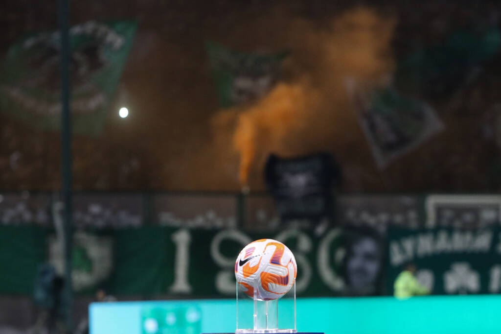 Παναθηναϊκός-Αστέρας Τρίπολης 1-0: Κάηκε η Λεωφόρος - «Πρωταθλητή σε θέλουμε Παναθηναϊκέ» (video)