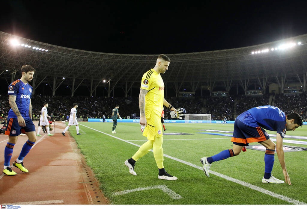 Καραμπάχ-Ολυμπιακός: Το ντεμπούτο του Πασχαλάκη με την «ερυθρόλευκη» φανέλα (photos)