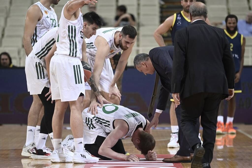 Παναθηναϊκός-Λαύριο: Τρόμαξαν στο ΟΑΚΑ με Γκριγκόνις, μετά από σύγκρουση με τον Νικολαΐδη (video)
