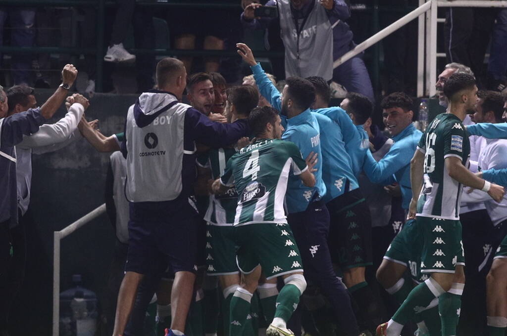 Παναθηναϊκός-Άρης: Τρελά πανηγύρια παικτών και οπαδών