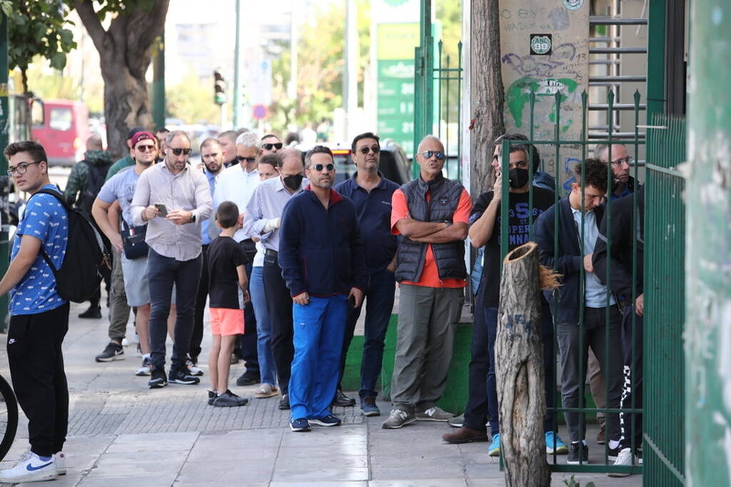 Παναθηναϊκός: Πολιορκία στη Λεωφόρο για τα εισιτήρια με Βόλο (photos)