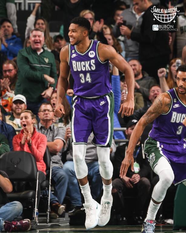 Γιάννης Αντετοκούνμπο: Νέα 30άρα κόντρα στους Νικς, άγγιξε το τριπλ-νταμπλ (video)