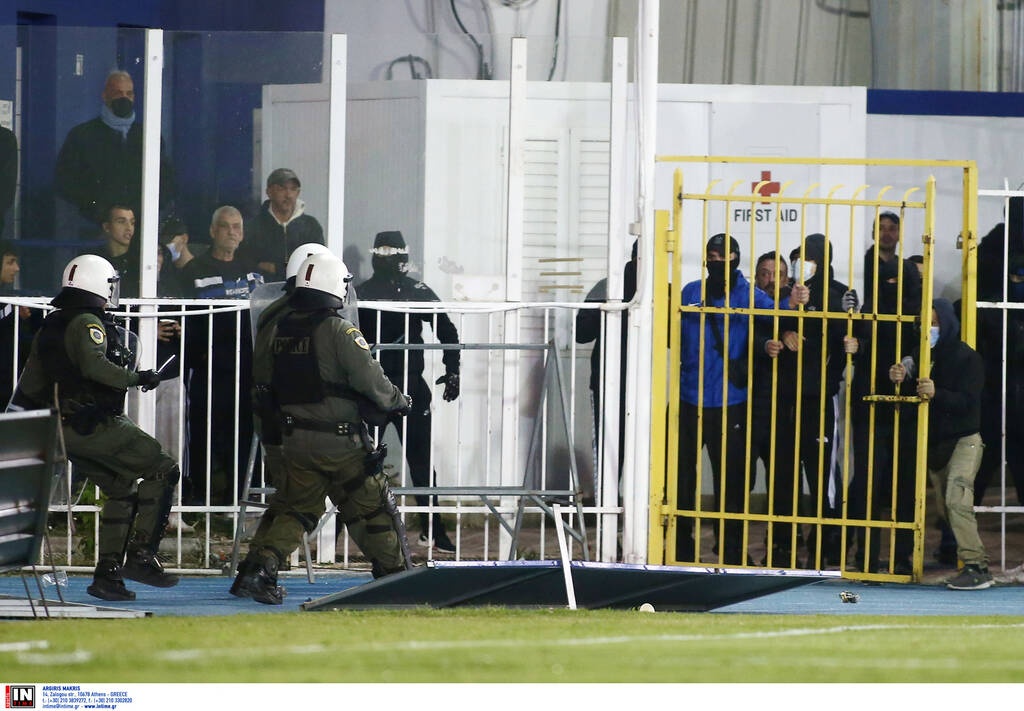 Ατρόμητος-Άρης: Επεισόδια και εισβολή οπαδών στο Περιστέρι (photos)