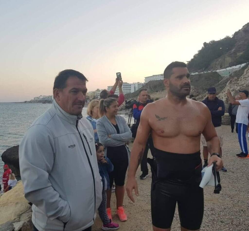 ΑμεΑ: Κολύμπησε από τη Ρόδο στη Σύμη και εκπλήρωσε το τάμα του ο Χαράλαμπος Ταϊγανίδης (photos)