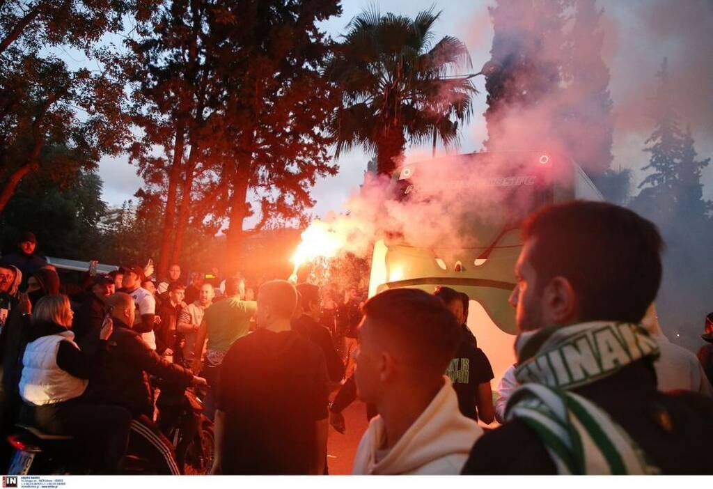 Παναθηναϊκός - Ολυμπιακός: Παράνοια με Γιοβάνοβιτς - «Πνίγηκε» στις αγκαλιές του κόσμου (video)