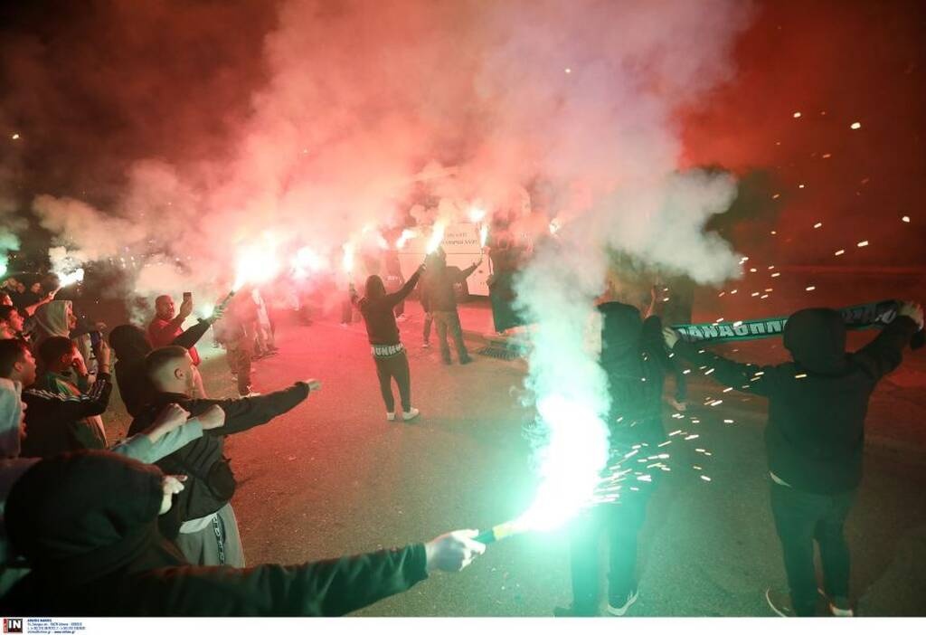 Παναθηναϊκός: Τρέλα στο Αγρίνιο - Υποδοχή με αποθέωση και... τίτλο (photos)