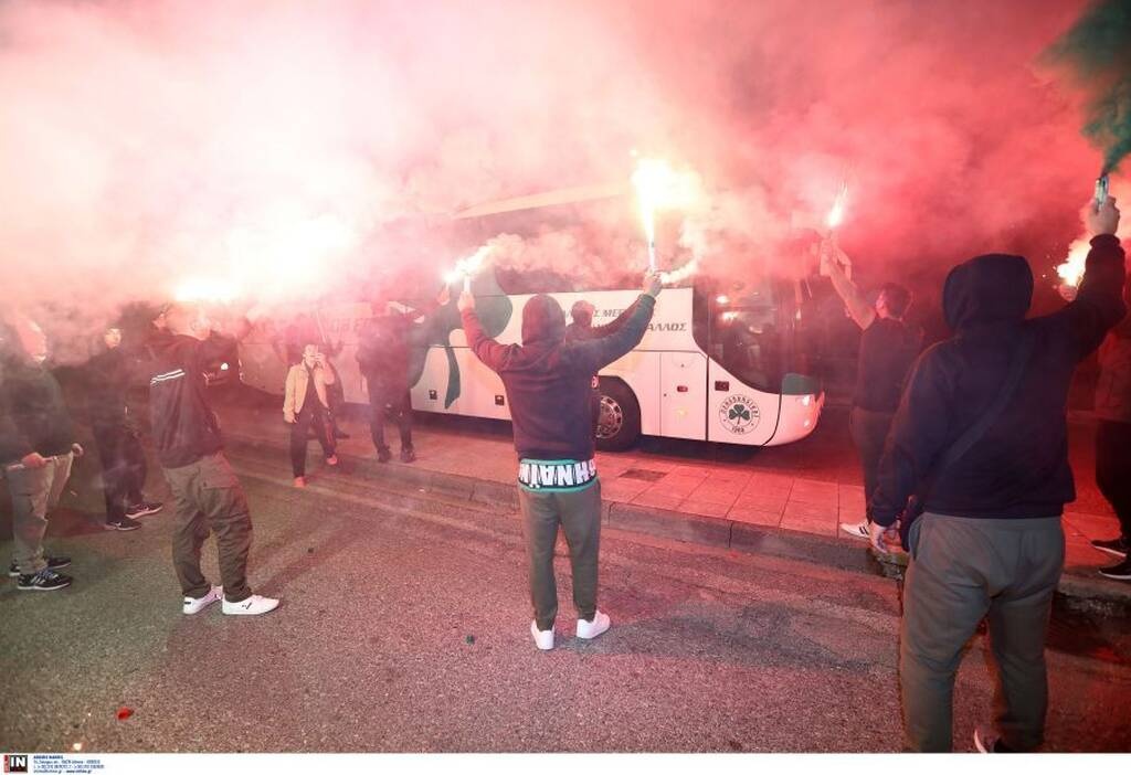 Παναθηναϊκός: Τρέλα στο Αγρίνιο - Υποδοχή με αποθέωση και... τίτλο (photos)