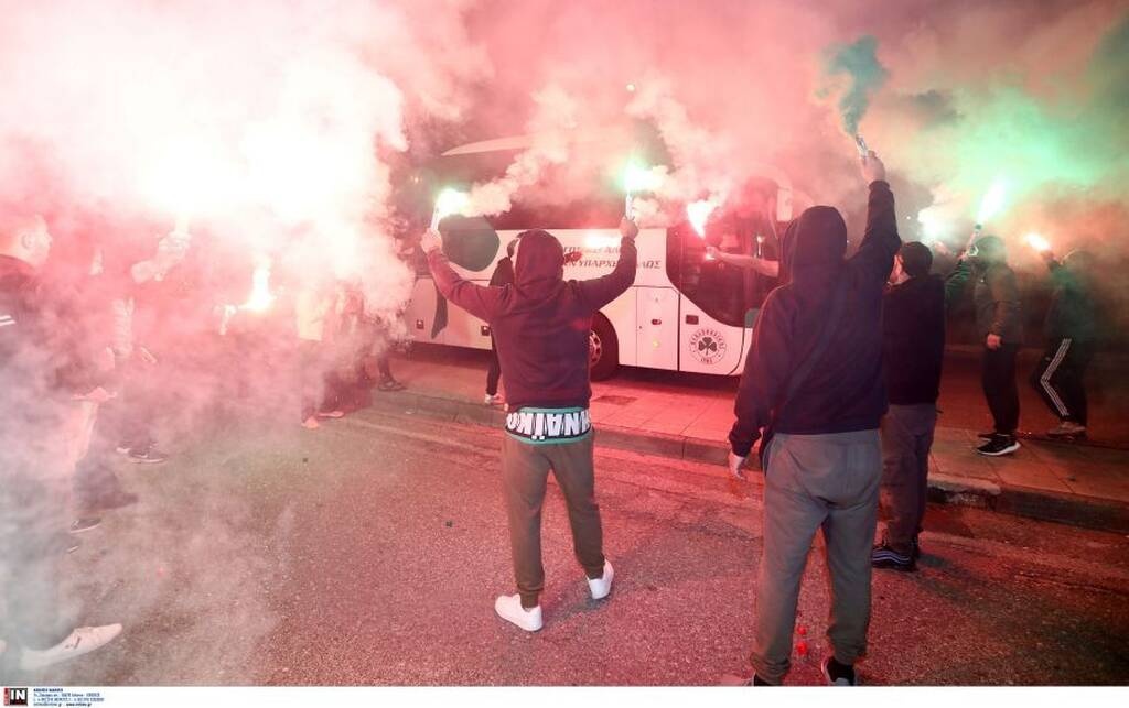 Παναθηναϊκός: Τρέλα στο Αγρίνιο - Υποδοχή με αποθέωση και... τίτλο (photos)