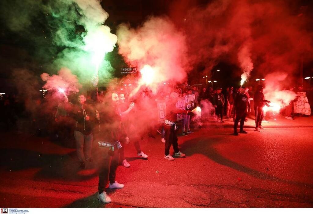Παναθηναϊκός: Τρέλα στο Αγρίνιο - Υποδοχή με αποθέωση και... τίτλο (photos)