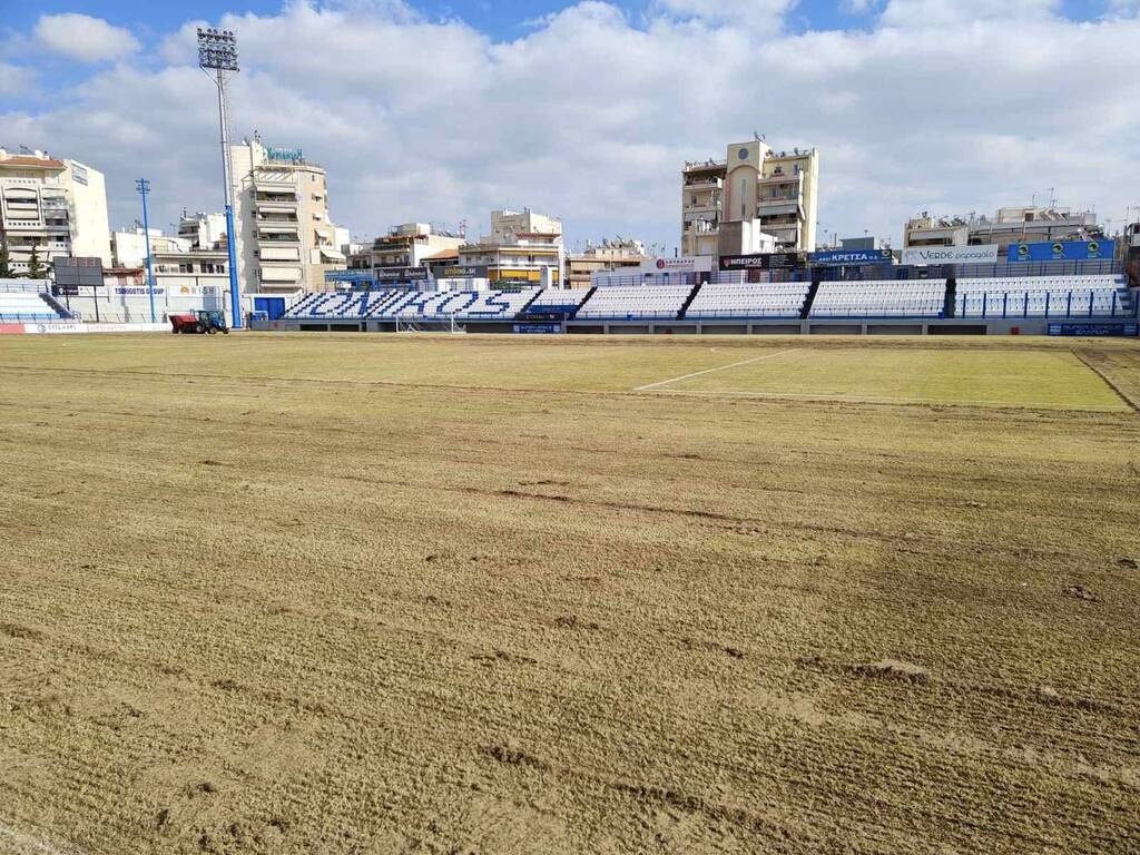 Ιωνικός: Νέος χλοοτάπητας μετά τη διακοπή (photos)