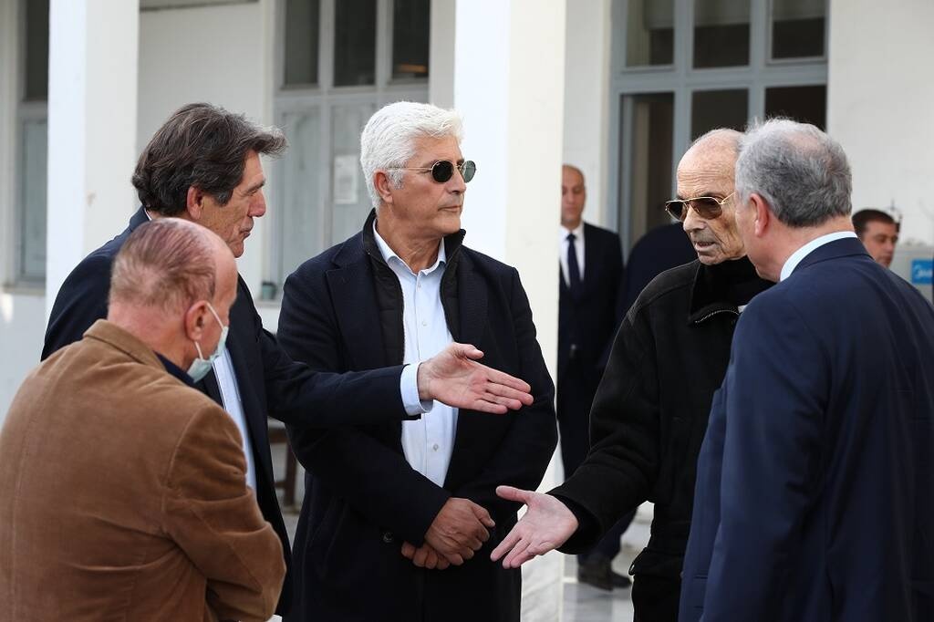 Γιάννης Διακογιάννης: Πλήθος κόσμου στο τελευταίο «αντίο»