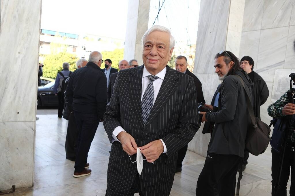 Γιάννης Διακογιάννης: Πλήθος κόσμου στο τελευταίο «αντίο»