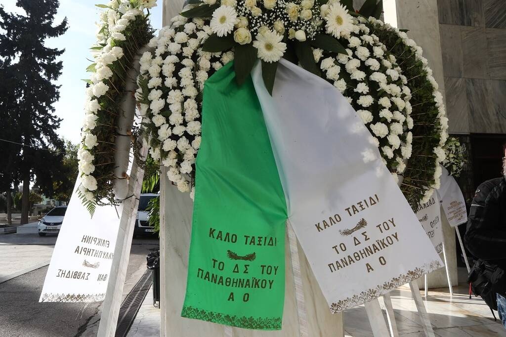 Γιάννης Διακογιάννης: Πλήθος κόσμου στο τελευταίο «αντίο»