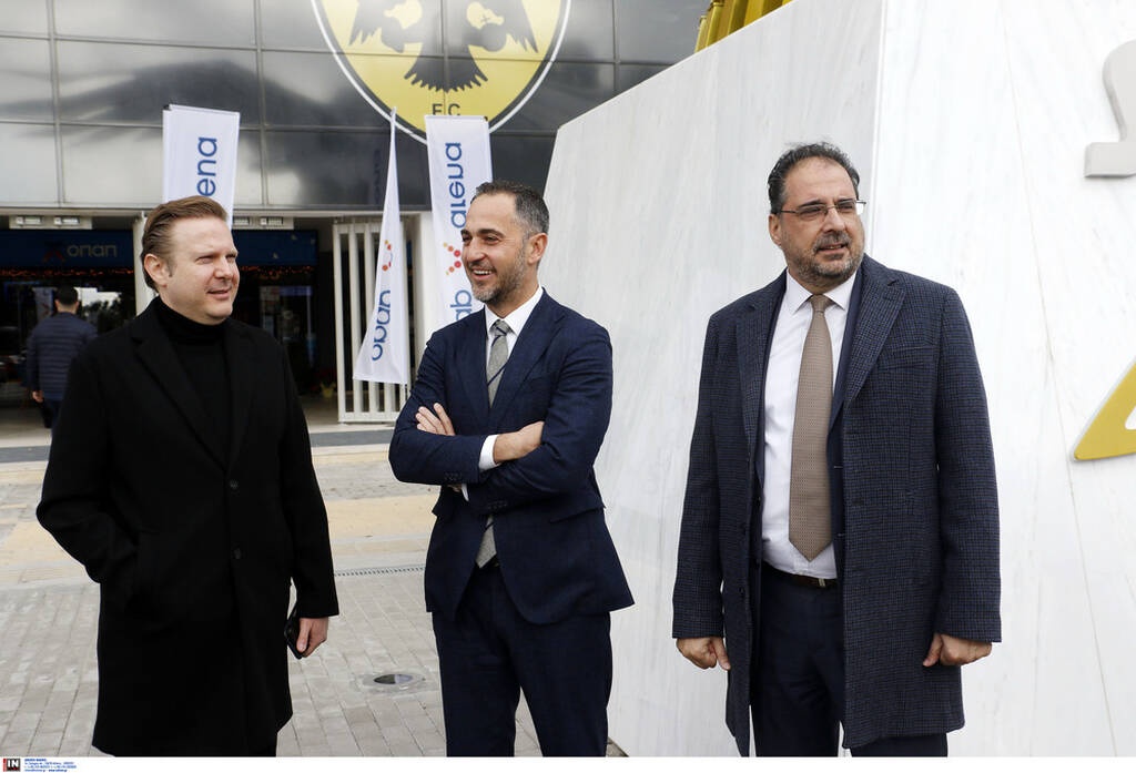 ΑΕΚ: Χορηγός η Stoiximan στο γλυπτό του δικέφαλου αετού, μπροστά από την «OPAP Arena» (photos)