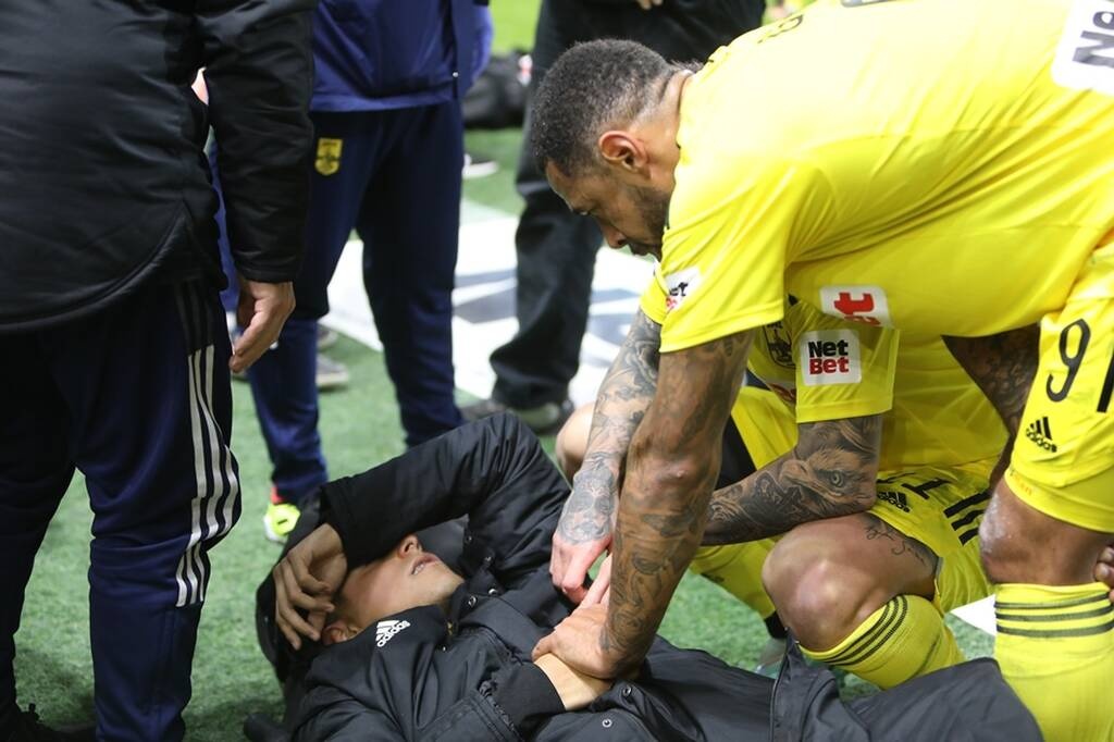 Άρης - Παναιτωλικός 1-0: Αποχώρησε βουρκωμένος με φορείο ο Πάλμα (photos)