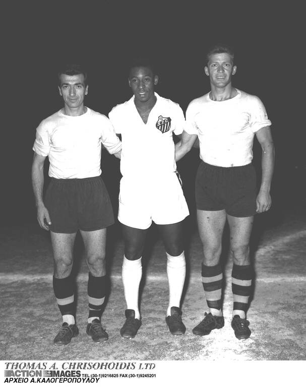 Πελέ: Η πρώτη του φορά στην Ελλάδα κόντρα σε Ολυμπιακό, Παναθηναϊκό και ΑΕΚ (photos)