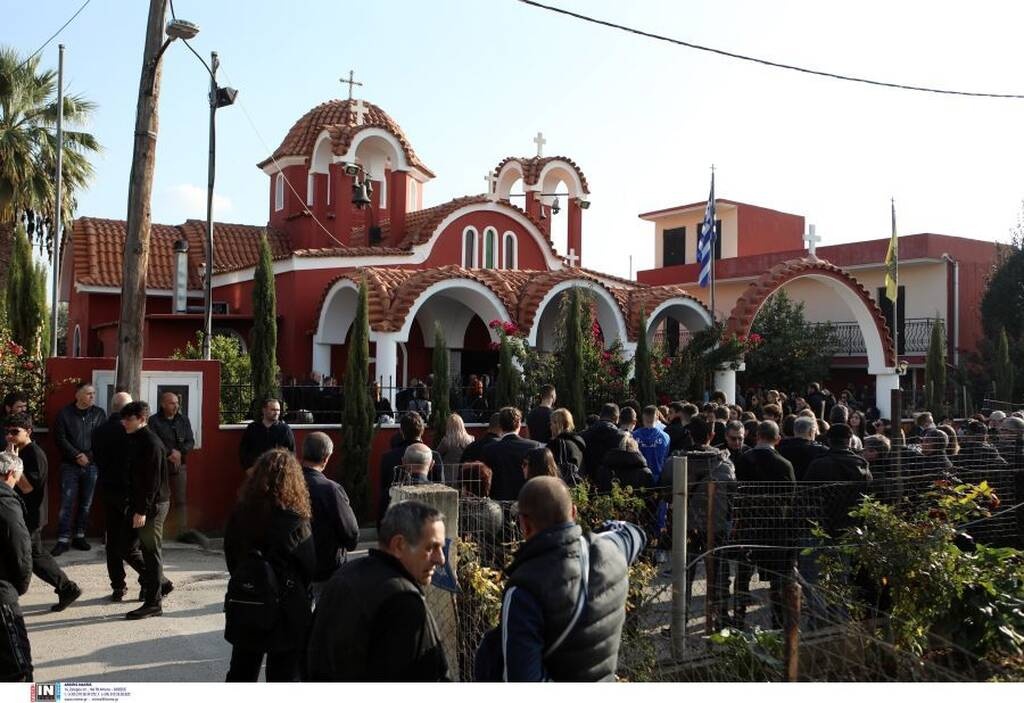 Βασίλης Τόπαλος: Θρήνος στην κηδεία του 16χρονου πρωταθλητή Ευρώπης