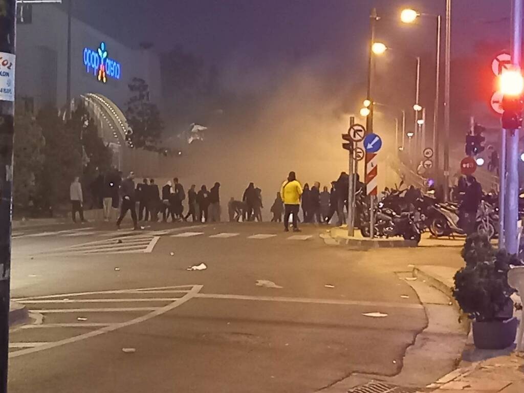 ΑΕΚ - Παναθηναϊκός: Φίλαθλος έχασε τις αισθήσεις του, μεταφέρθηκε στο νοσοκομείο