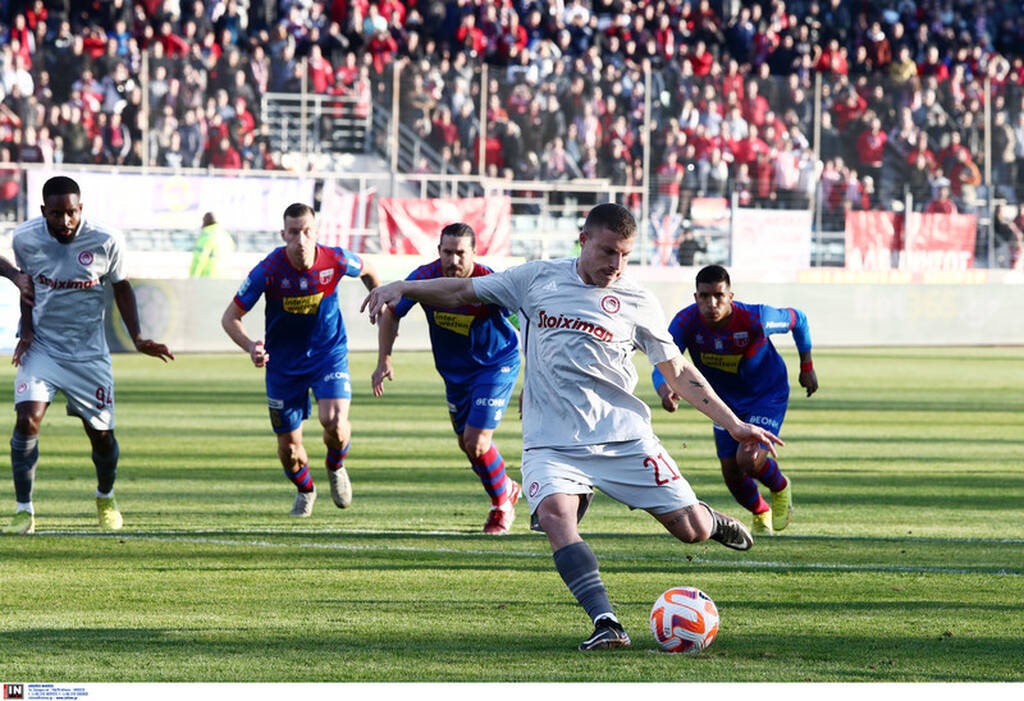 Βόλος-Ολυμπιακός 0-4: Πάρτι των Πειραιωτών στο Πανθεσσαλικό (vids+pics)