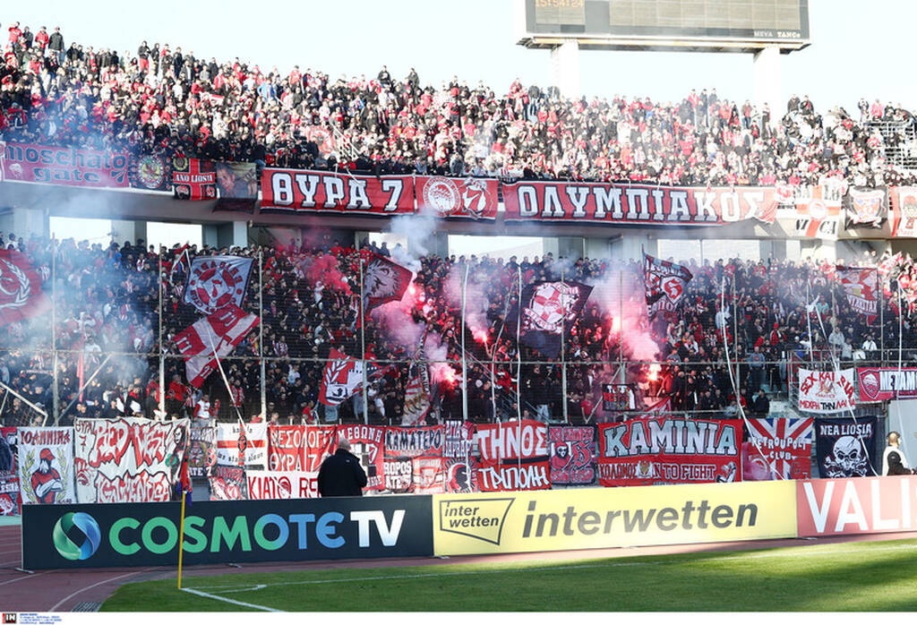 Βόλος-Ολυμπιακός 0-4: Πάρτι των Πειραιωτών στο Πανθεσσαλικό (vids+pics)