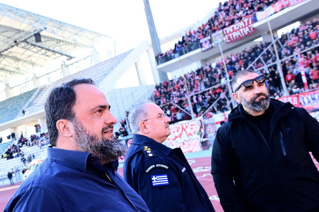 Βόλος-Ολυμπιακός: Αποθέωση για τους Πειραιώτες - «Ερυθρόλευκο» το Πανθεσσαλικό