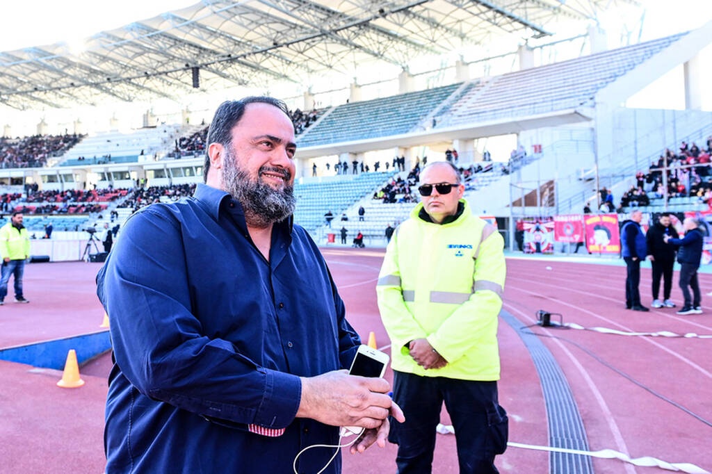 Βόλος-Ολυμπιακός: Αποθέωση για τους Πειραιώτες - «Ερυθρόλευκο» το Πανθεσσαλικό