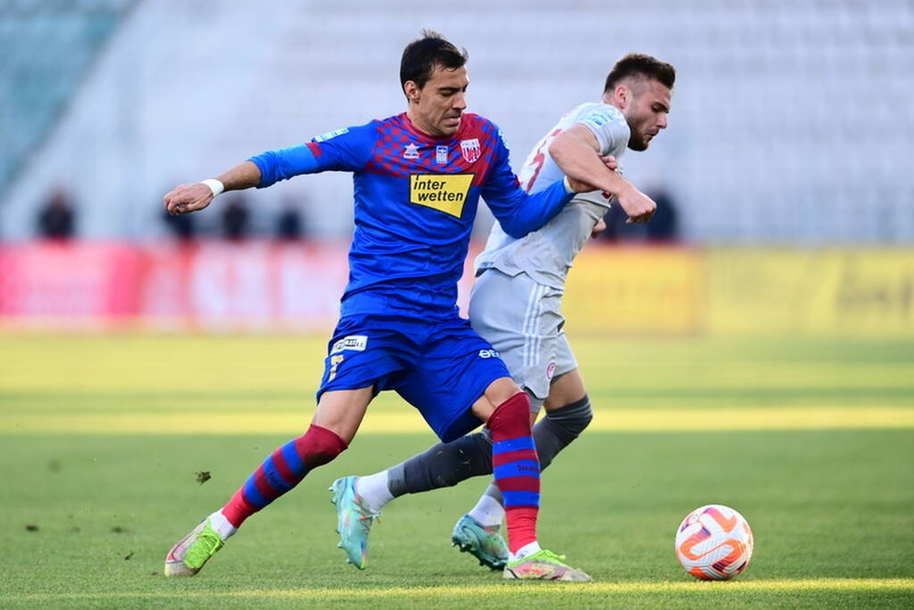 Βόλος-Ολυμπιακός 0-4: Πάρτι των Πειραιωτών στο Πανθεσσαλικό (vids+pics)
