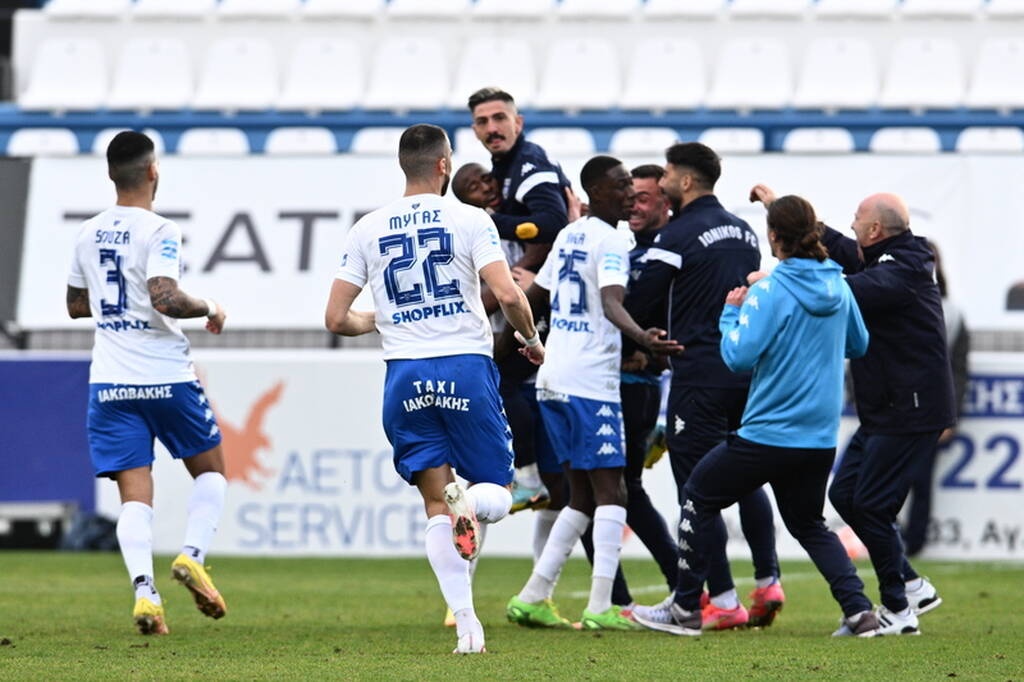 Ιωνικός-ΑΕΚ 1-2: Απίθανη απόδραση η Ένωση με Βίντα και Τσούμπερ στο 92'! (vids+pics)
