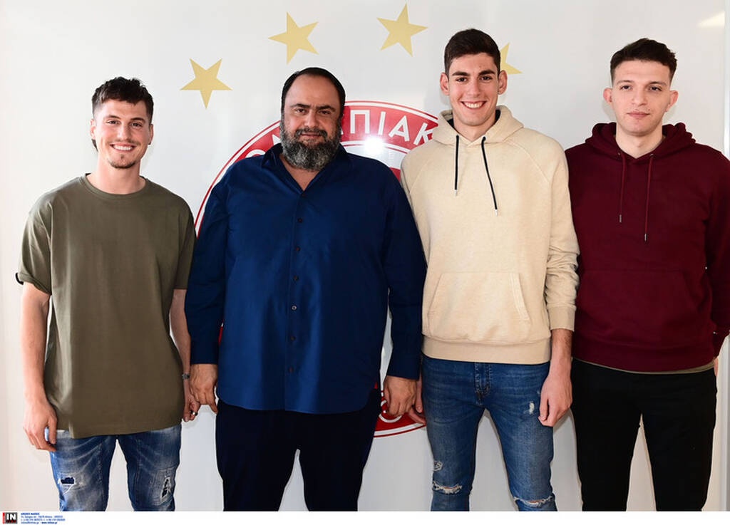 Ολυμπιακός: Το μήνυμα του Μαρινάκη στους παίκτες – «Στο χέρι μας το νταμπλ» (photos)