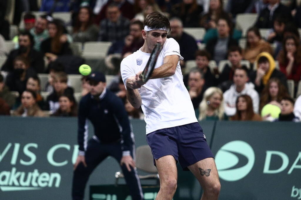 Davis Cup: Ο εκπληκτικός Θάνος λύγισε τον Αντράντε και πλησιάζει την πρόκριση η Ελλάδα! (vids+pics)