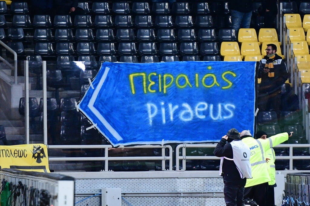 ΑΕΚ-Ολυμπιακός: Αποθέωση για την Ένωση, πανικός και γιούχα για Παπασταθόπουλο (vid+pics)
