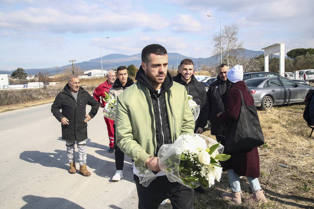 ΠΑΟΚ: Ο Αναστασιάδης και παίκτες στο μνημόνυνο για τον Κατσούρη (photos)