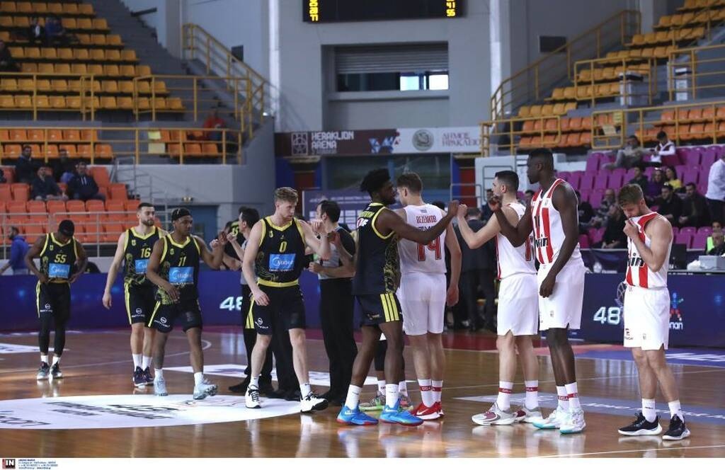Κύπελλο Ελλάδας - Final 8: Τραγική η εικόνα στις εξέδρες και στο Ολυμπιακός - Άρης (photos)