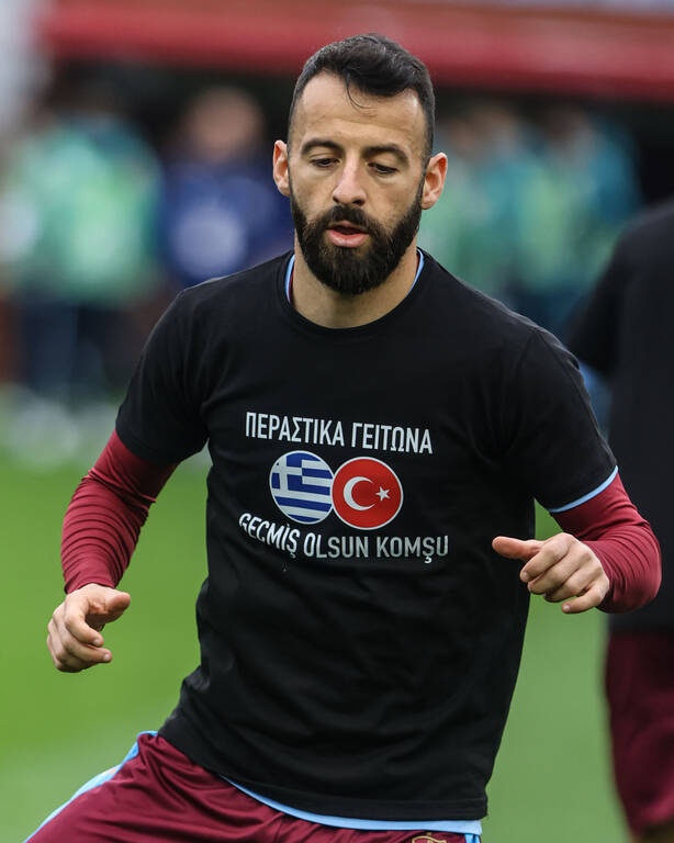 Η Τράμπζονσπορ των Μπακασέτα, Σιώπη τίμησε τη μνήμη των θυμάτων στα Τέμπη (pics)