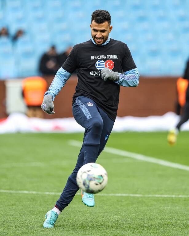 Η Τράμπζονσπορ των Μπακασέτα, Σιώπη τίμησε τη μνήμη των θυμάτων στα Τέμπη (pics)