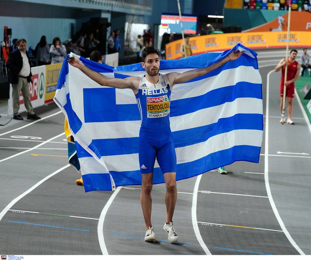 Μίλτος Τεντόγλου: Η απονομή στον Έλληνα πρωταθλητή κι ο εθνικός ύμνος στην Κωνσταντινούπολη (vids)