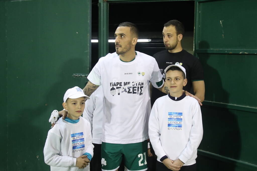 Παναθηναϊκός-Παναιτωλικός: Οργή για Τέμπη στη Λεωφόρο - «Πολίτες Γ' κατηγορίας, Α θέση στον θάνατο»